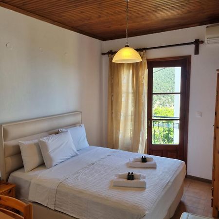 Zeus Guesthouse Panagia  Zewnętrze zdjęcie
